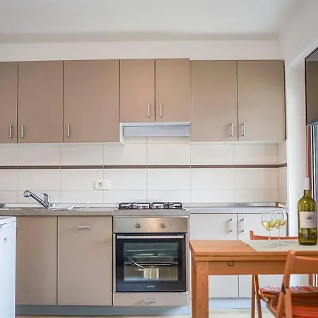 Humar Apartma *